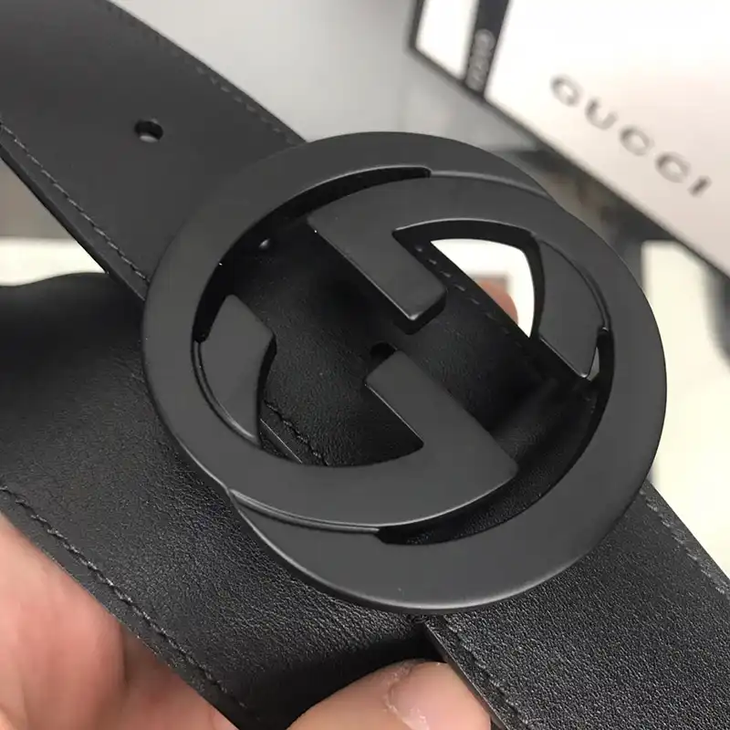 G*u*i s belte 1905bl0178