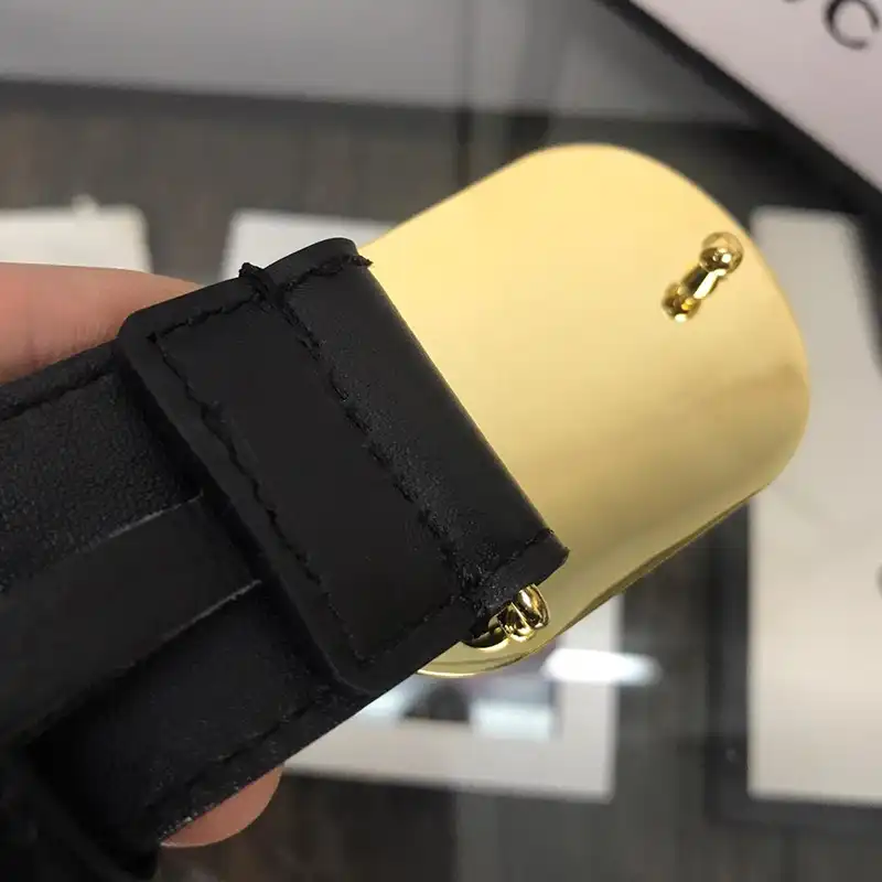 G*u*i s belte 1905bl0430