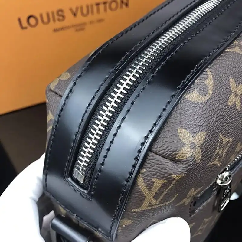 LV Bags 1906BL0154