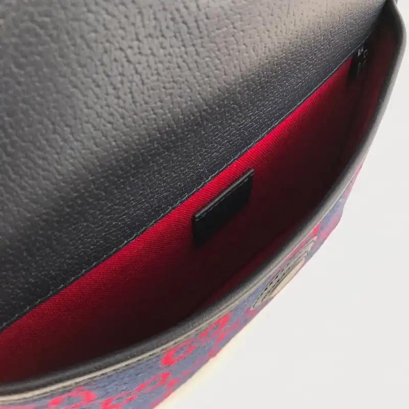 G*u*i bags 19b57b0014