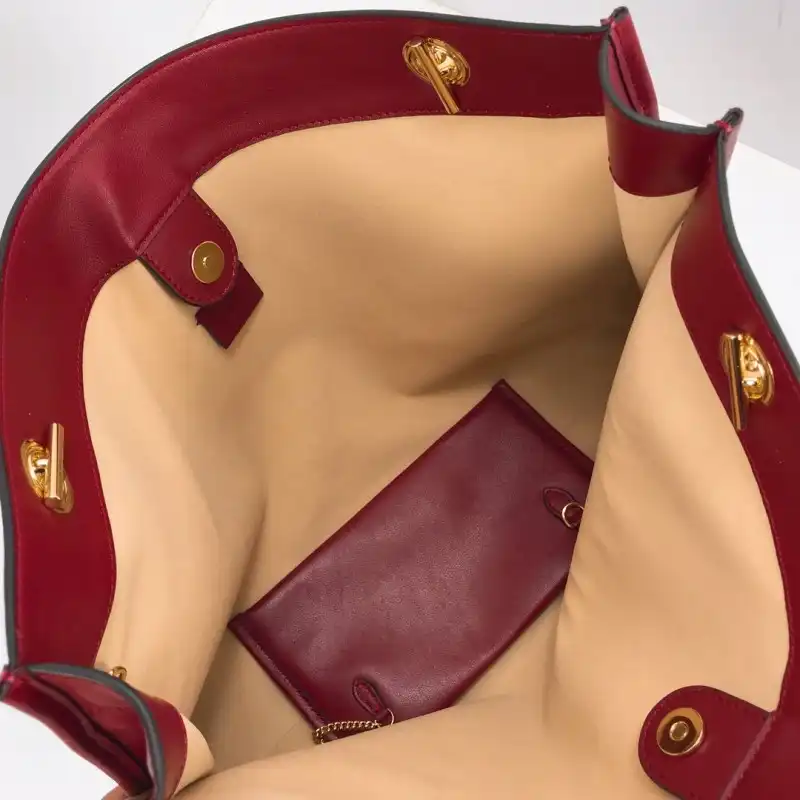 G*u*i bags 19b57g0035