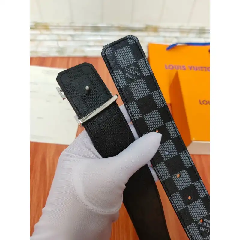 LV s Belte 19XIA0012