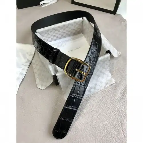 G*u*i s belt 2009xf0073