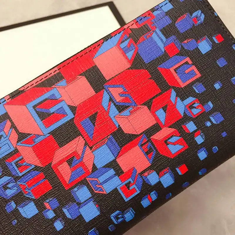 G*u*i bags 208b570050