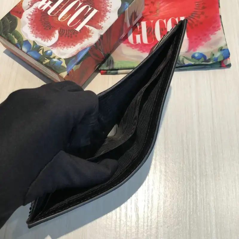 G*u*i bags 20guc0044