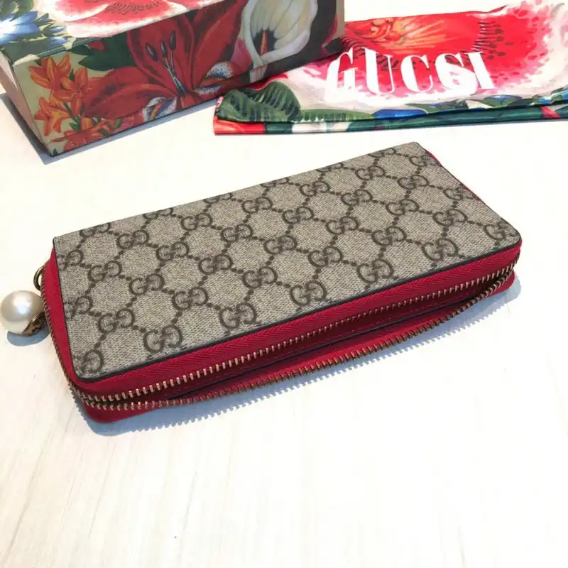 G*u*i bags 20guc0212