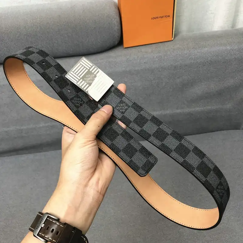 LV Belts 2102SH0069