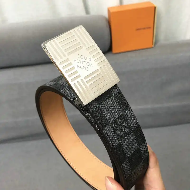 LV Belts 2102SH0069