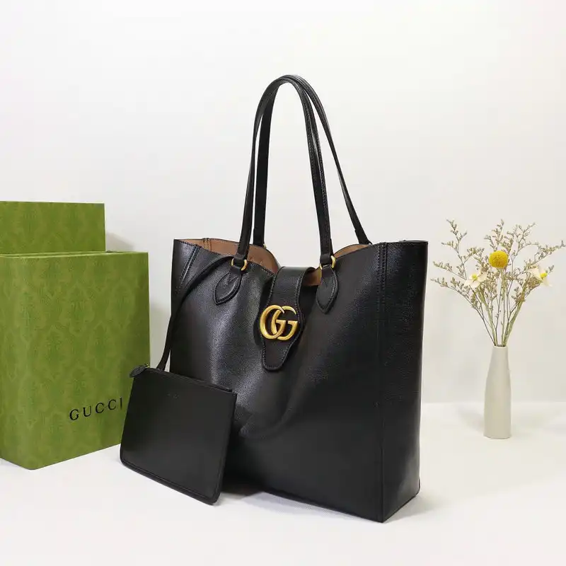 G*u*i bags 2106dj0037