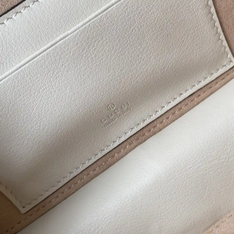 G*u*i s bags 2108ya0096