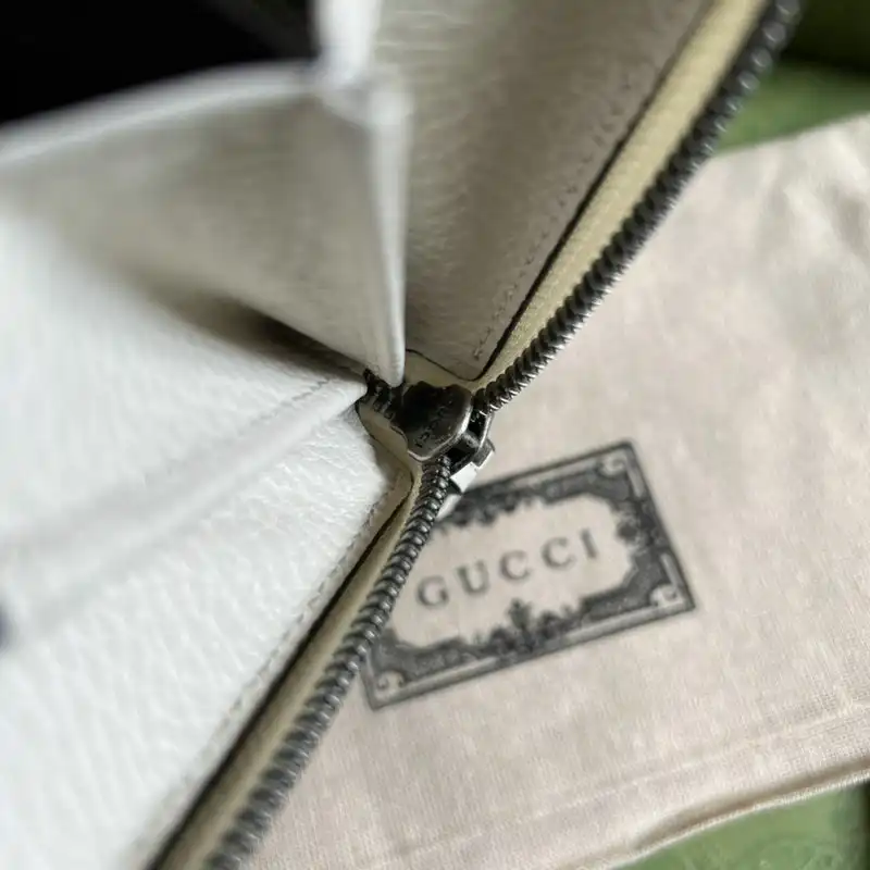 G*u*i bag 2112ya0004