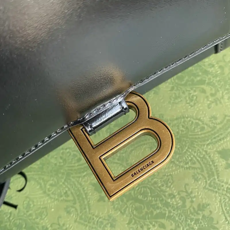 G*u*i bag 2112ya0067