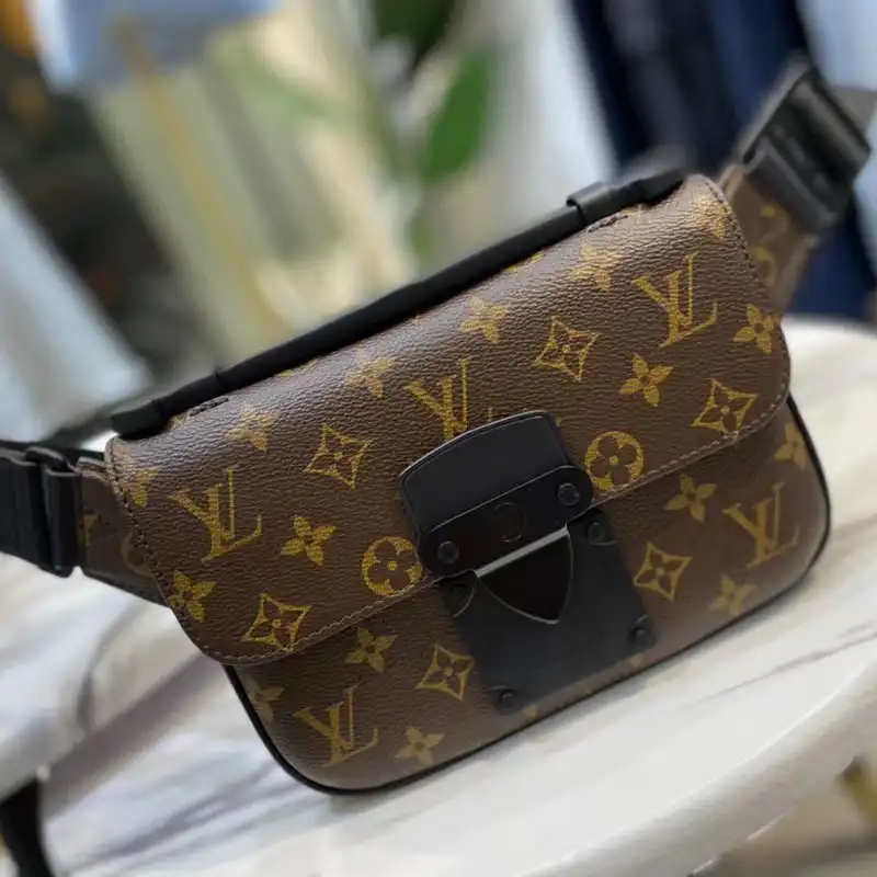 LV Bag 2206HT0008