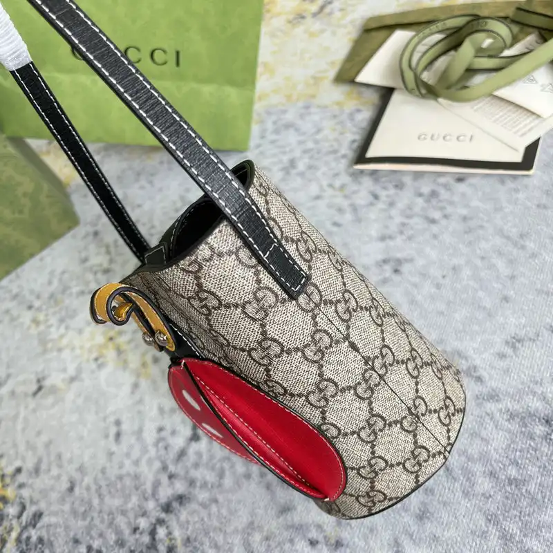 G*u*i bag 2207dj0050