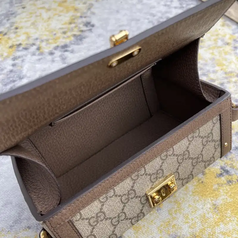 G*u*i bag 2210dj0038