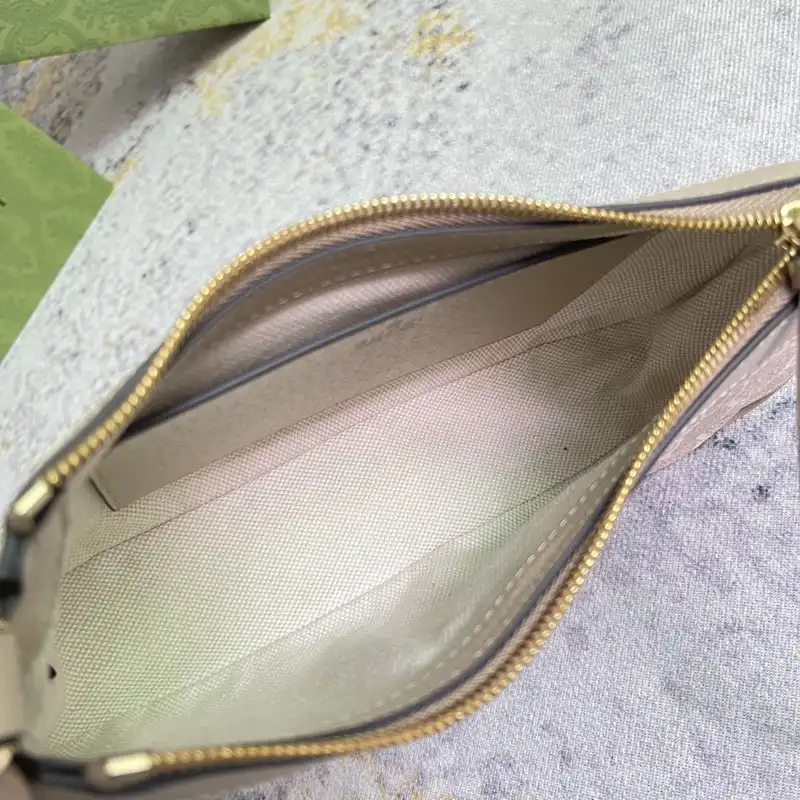 G*u*i bag 2212dj0028