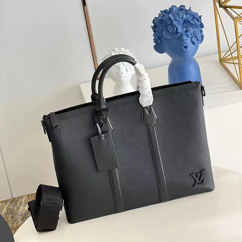 LV Bag 2302HT0014