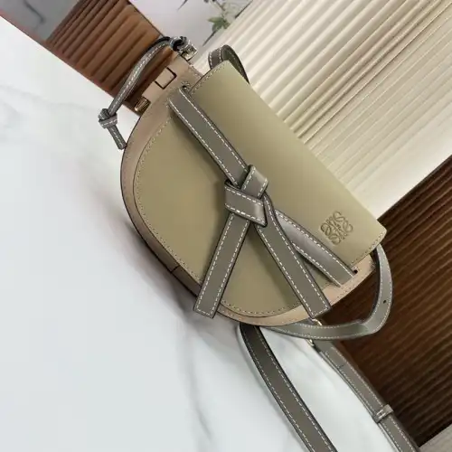 Loewe Bag 2309YA0140