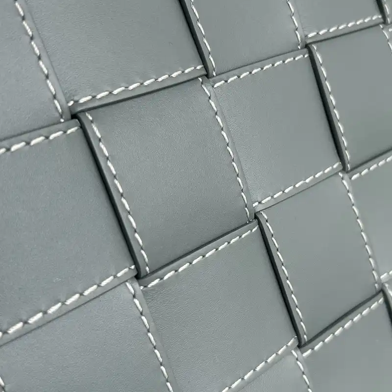 Bottega Veneta Bags 2409SF0010