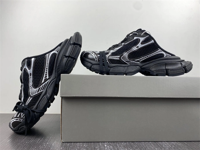 Sporty Balenciaga 742672 W2XL5 4392