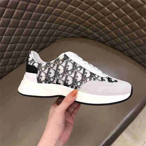 Stylish DR Sneaker 1131