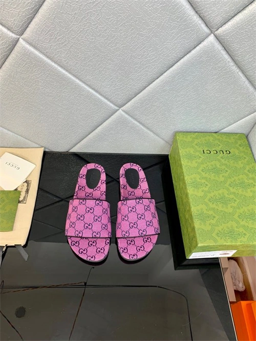 Gocci Slipper Lightweight 5759