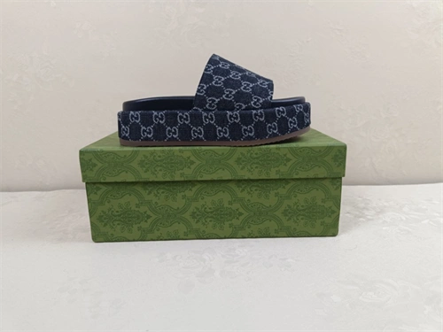 Youthful Gocci Slipper 5604