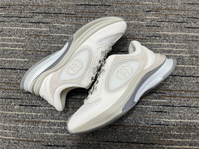 vibrant G*u*i runners 90