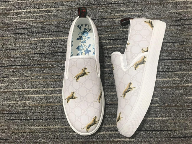 G*u*i signature slip-on sneaker sleek 294