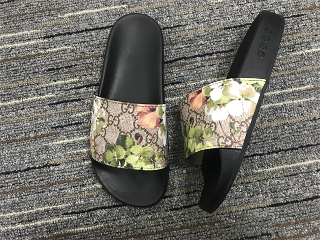 G*u*i slide unisex 382