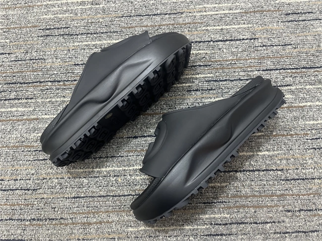 stretchable G*u*i slide 401