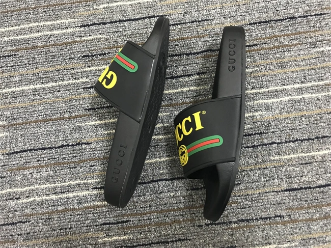 G*u*i slide durable 448