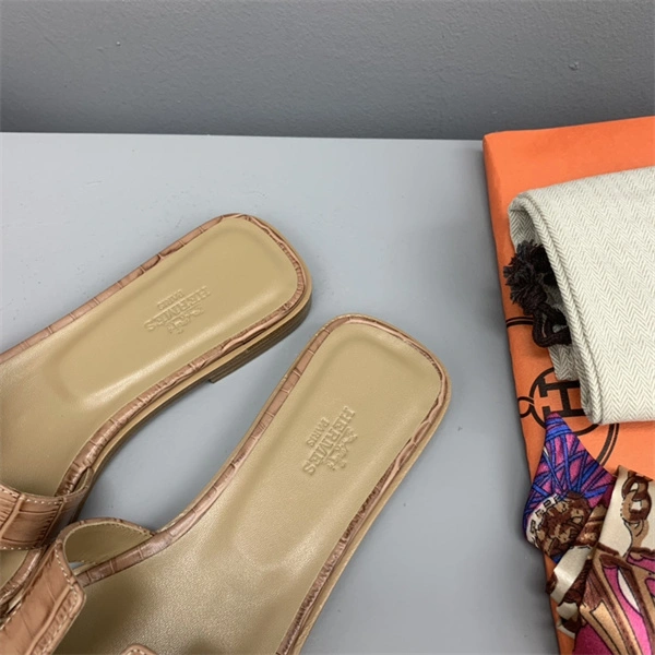 H Slipper Refined 2328