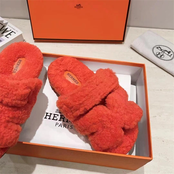 Efficient H Slipper 2380