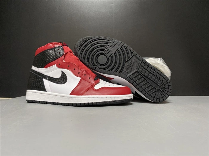 NewStyle Jordan1 Retro Satin Snake Chicago CD0461- 3749