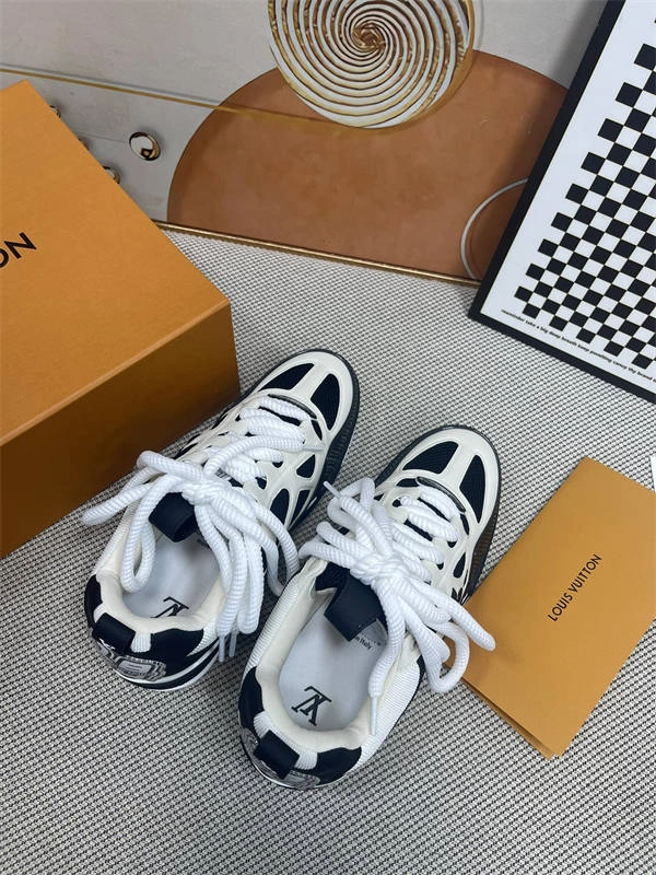 LV TimelessDesign 1645