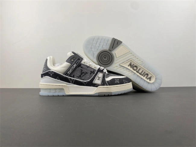 FreshLook Louis Vuitton LV trainer 1652
