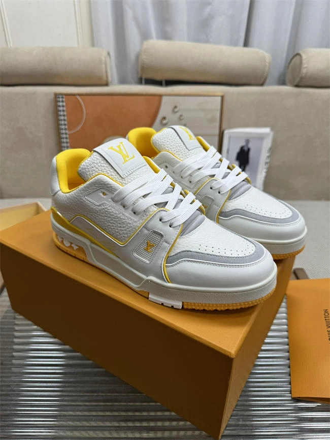 Lv Trainer Sneaker Modern 2018