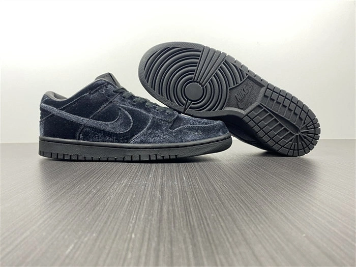DailyWear Nike Dunk Low Dover Street Market Triple Black Velvet DH2686- 4769
